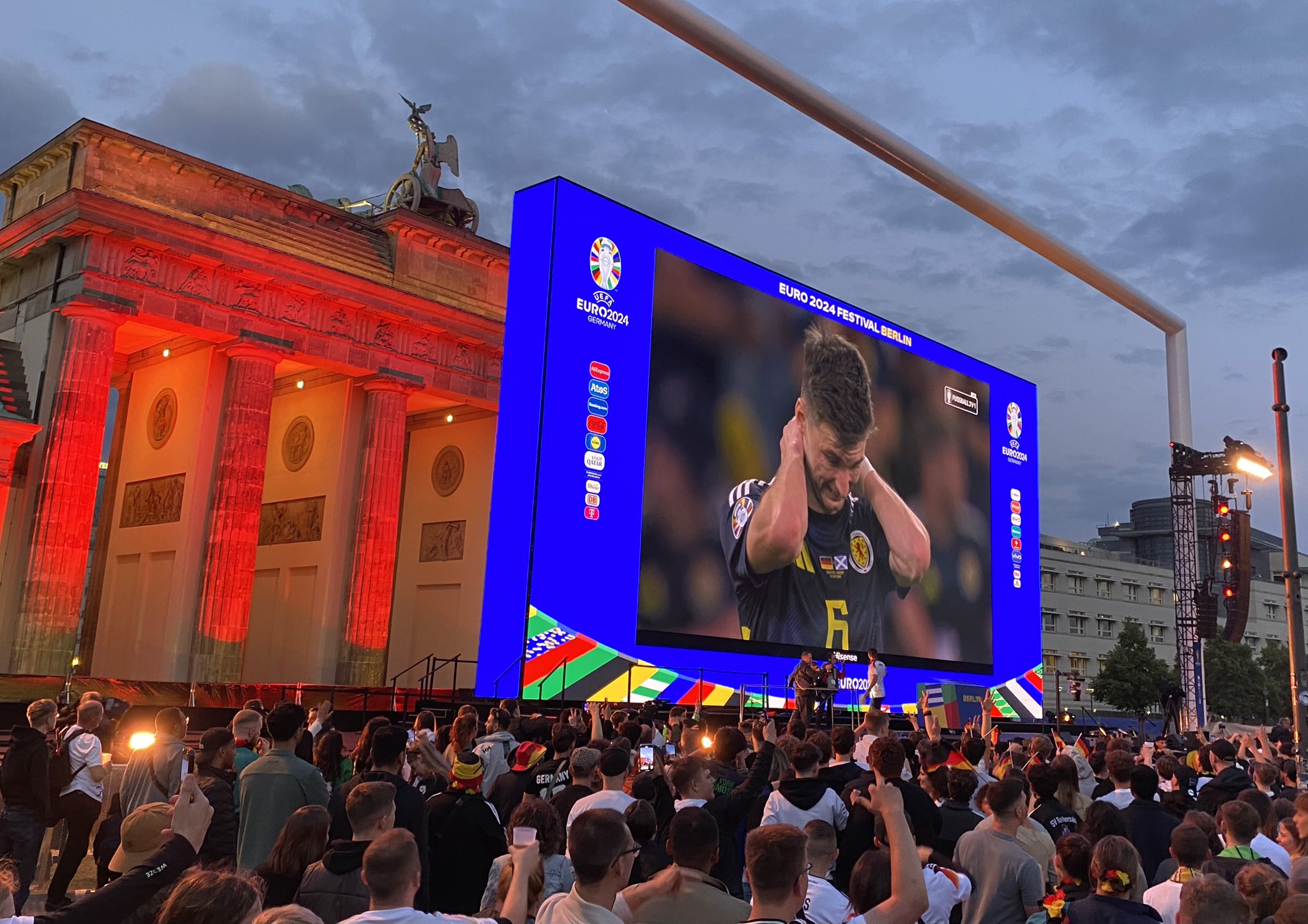 outdoor LED screen for football match